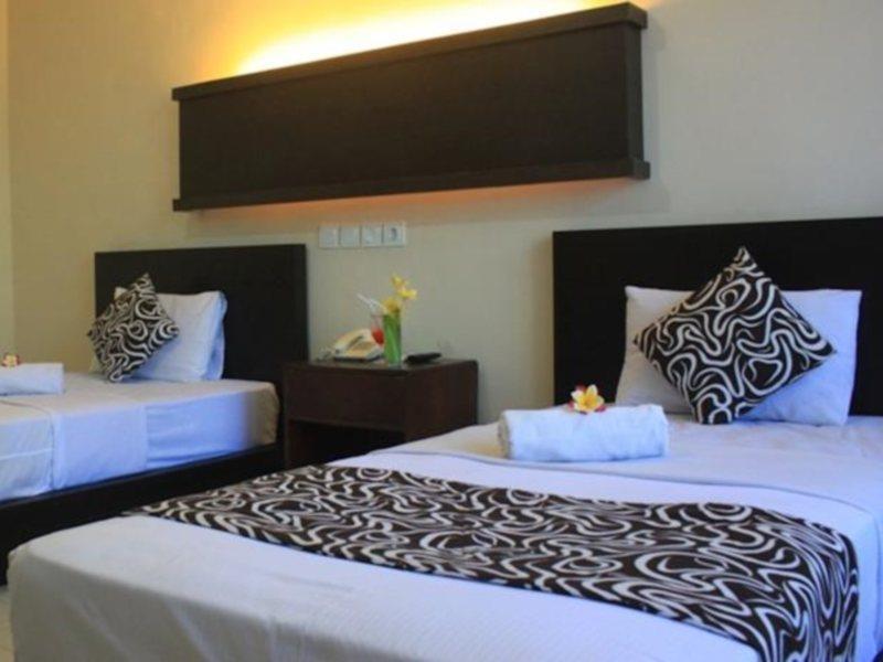 Bakung Beach Resort Kuta Lombok Exteriör bild