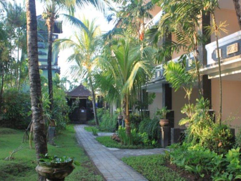 Bakung Beach Resort Kuta Lombok Exteriör bild