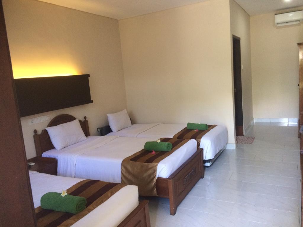 Bakung Beach Resort Kuta Lombok Exteriör bild