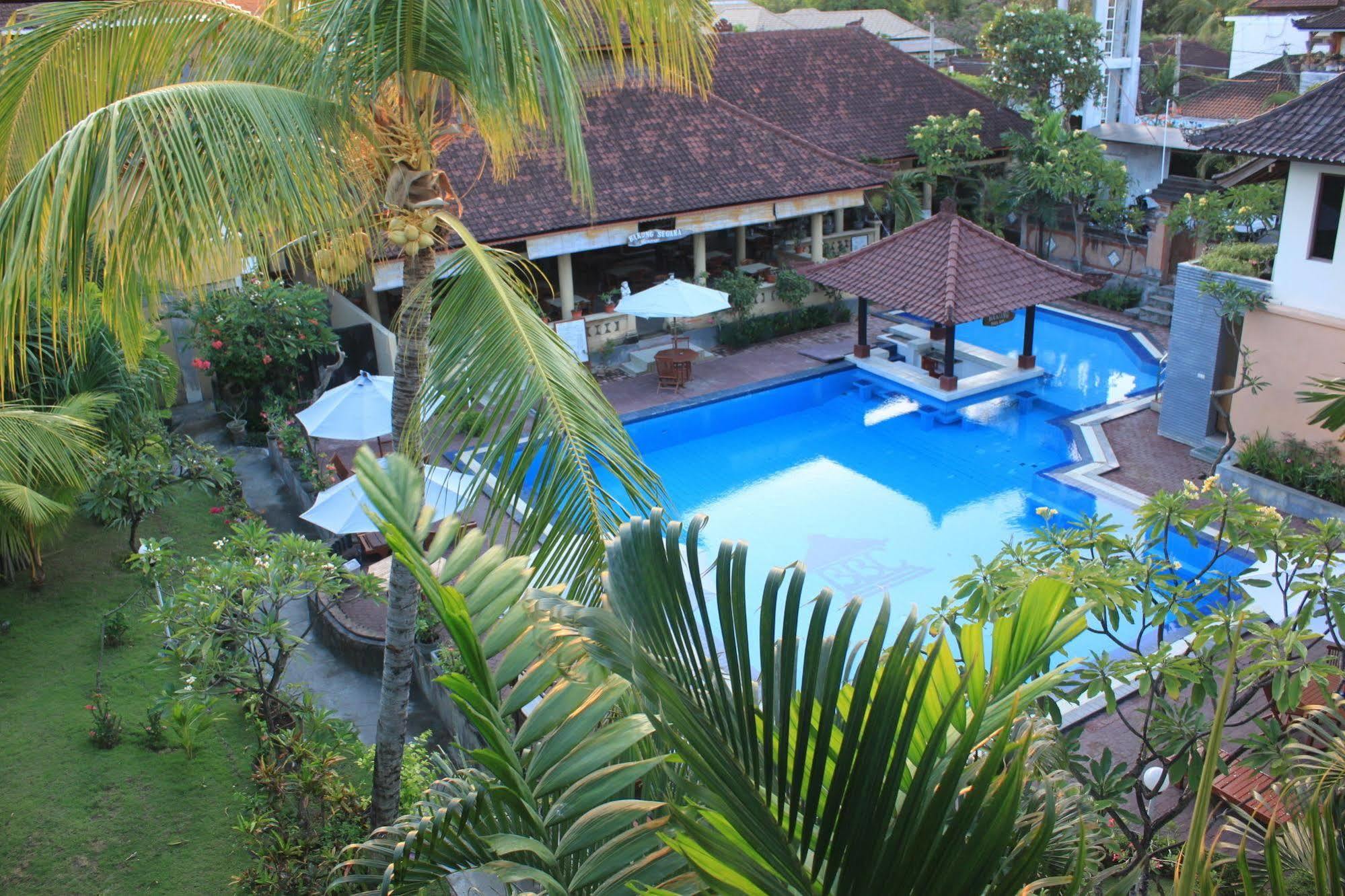 Bakung Beach Resort Kuta Lombok Exteriör bild
