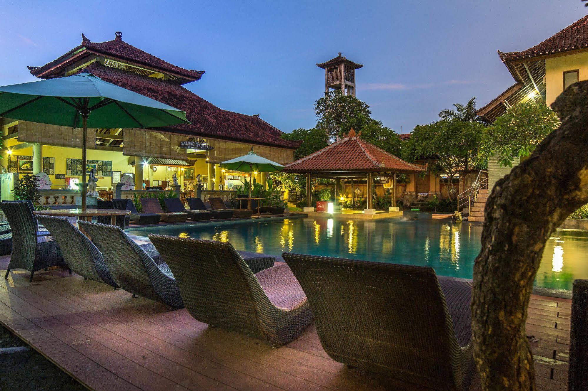 Bakung Beach Resort Kuta Lombok Exteriör bild